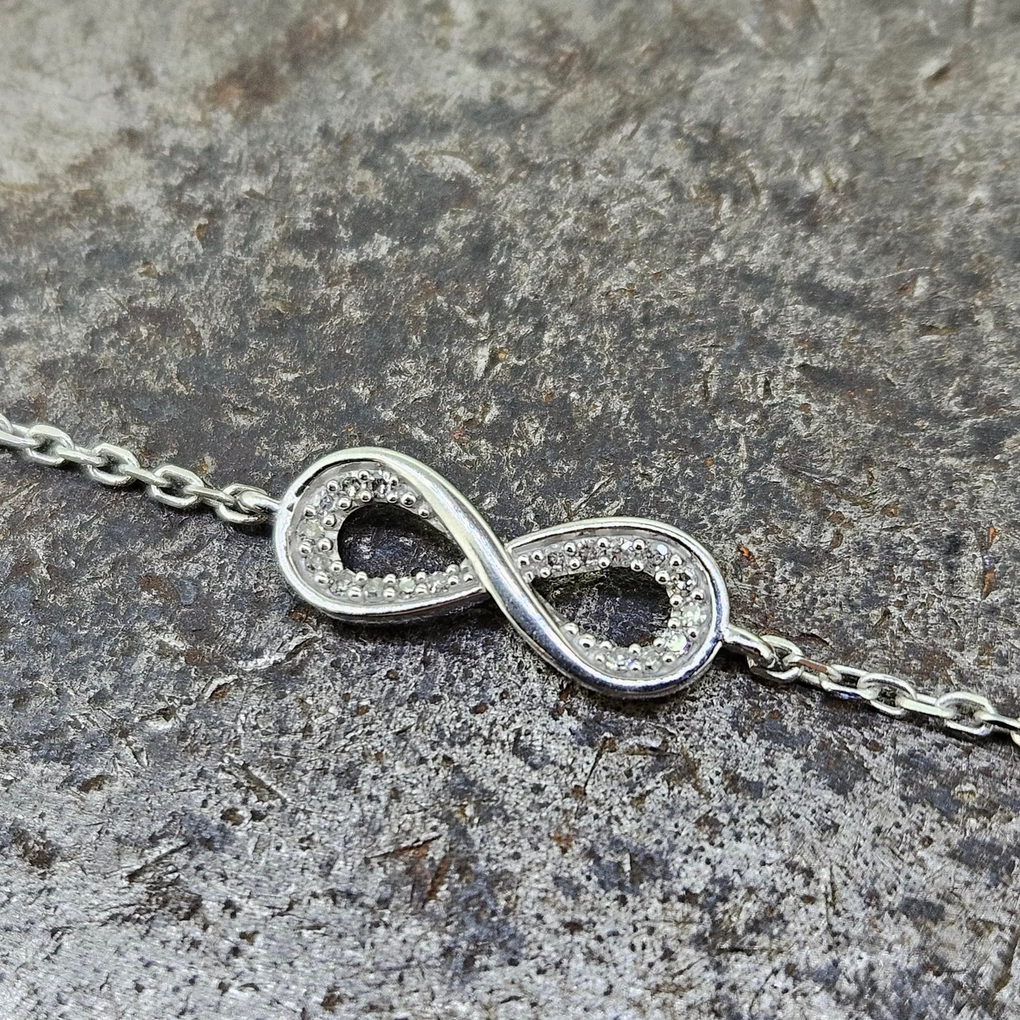 10k White Gold Diamond Infinity Bracelet