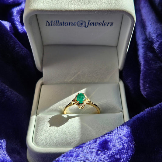 14k Emerald & Diamond Ring