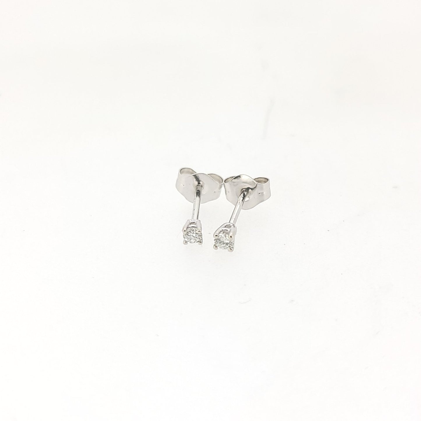 0.06ct Diamond Stud