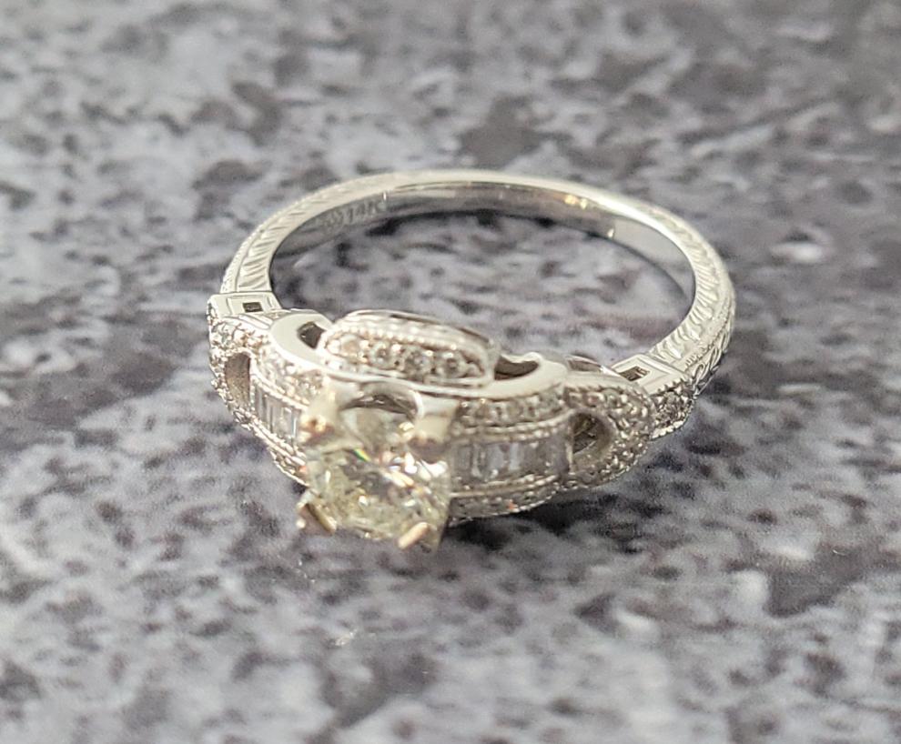 14k Vintage Style Engagement Ring