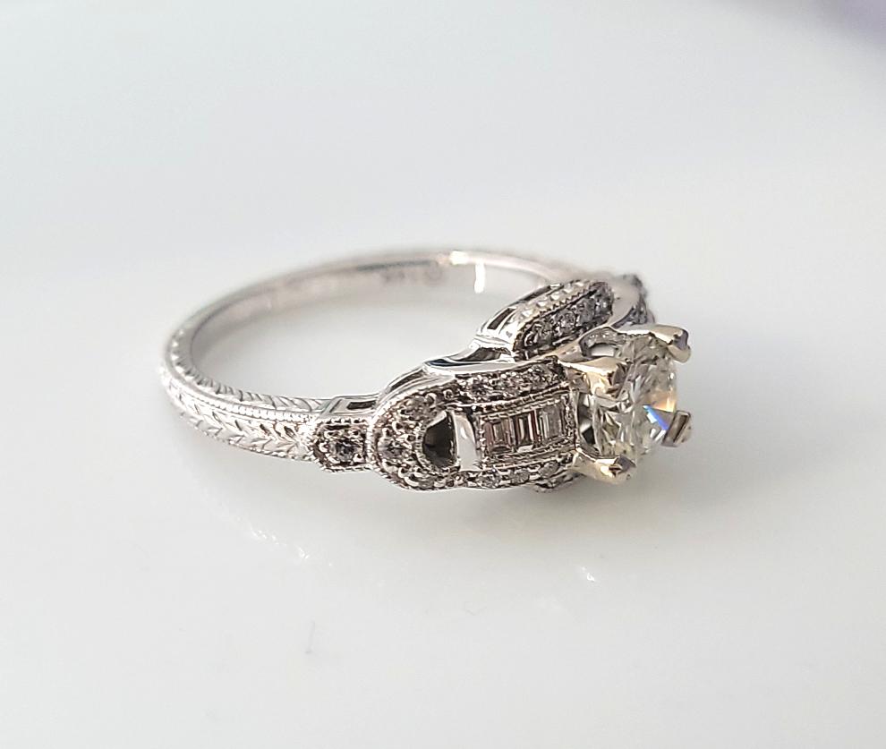 14k Vintage Style Engagement Ring