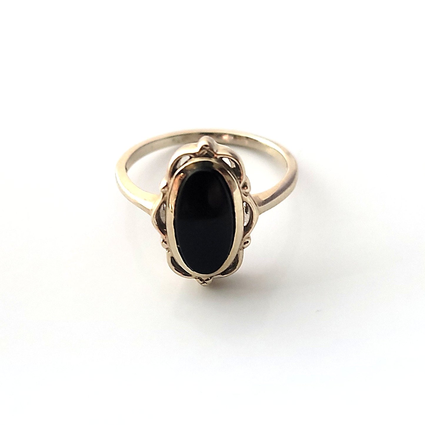 White Gold Onyx Ring