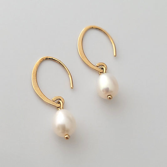 14k Pearl Earrings. $110.00