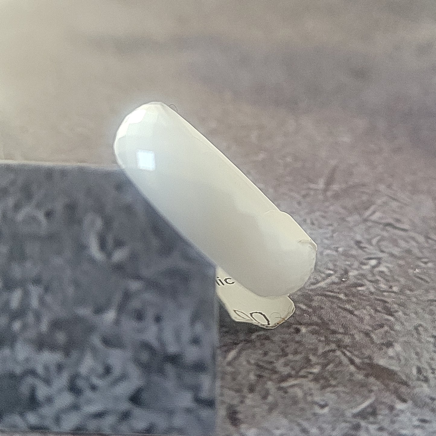 White Ceramic Band 7 1/2