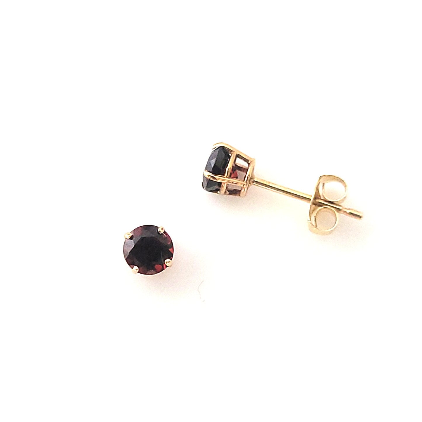 14k Garnet Stud Earrings