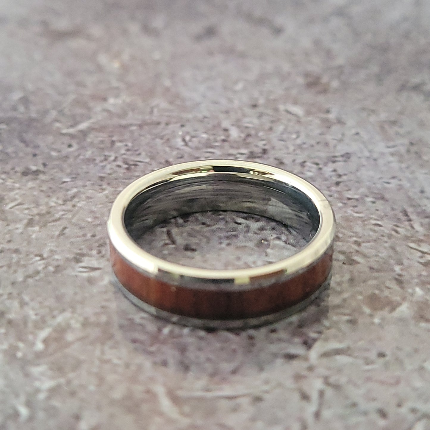 Tungsten and Wood Band, size 8
