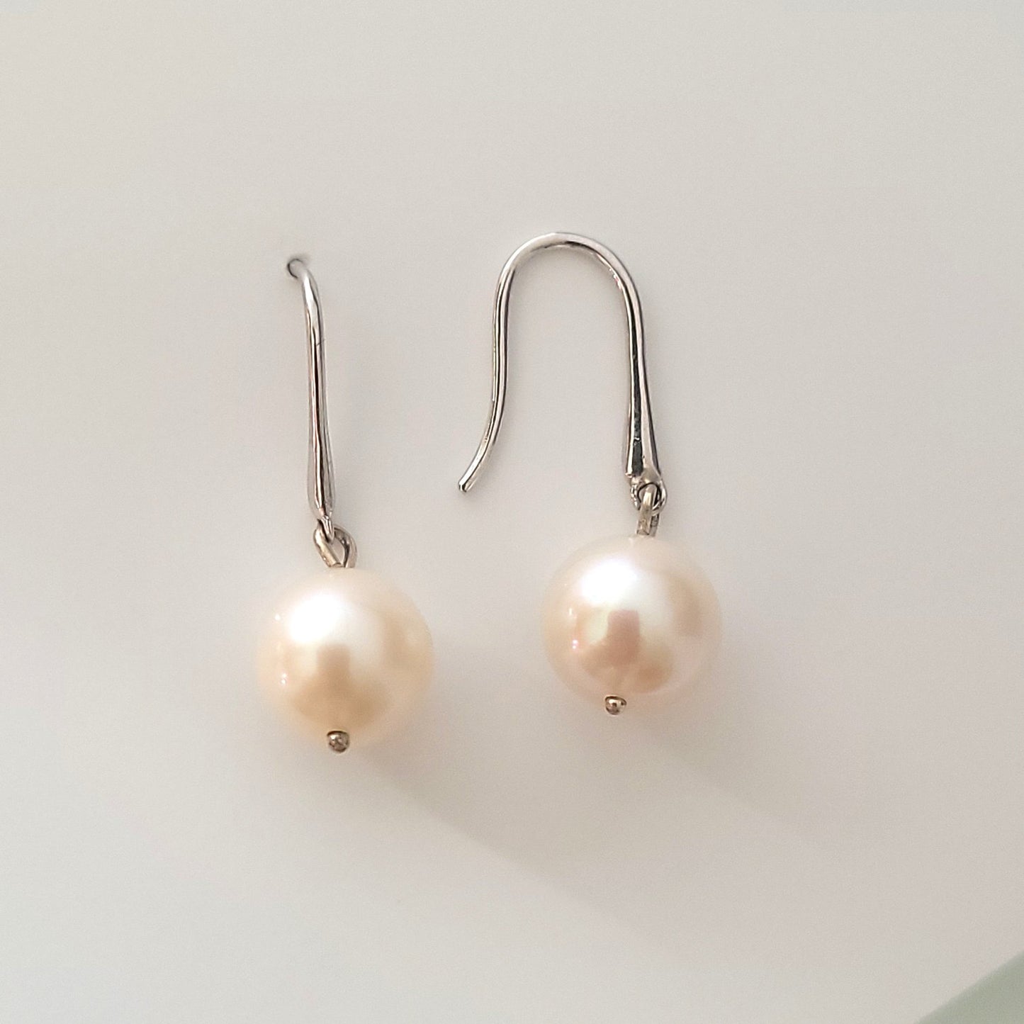 14k Freshwater Pearl Earrings