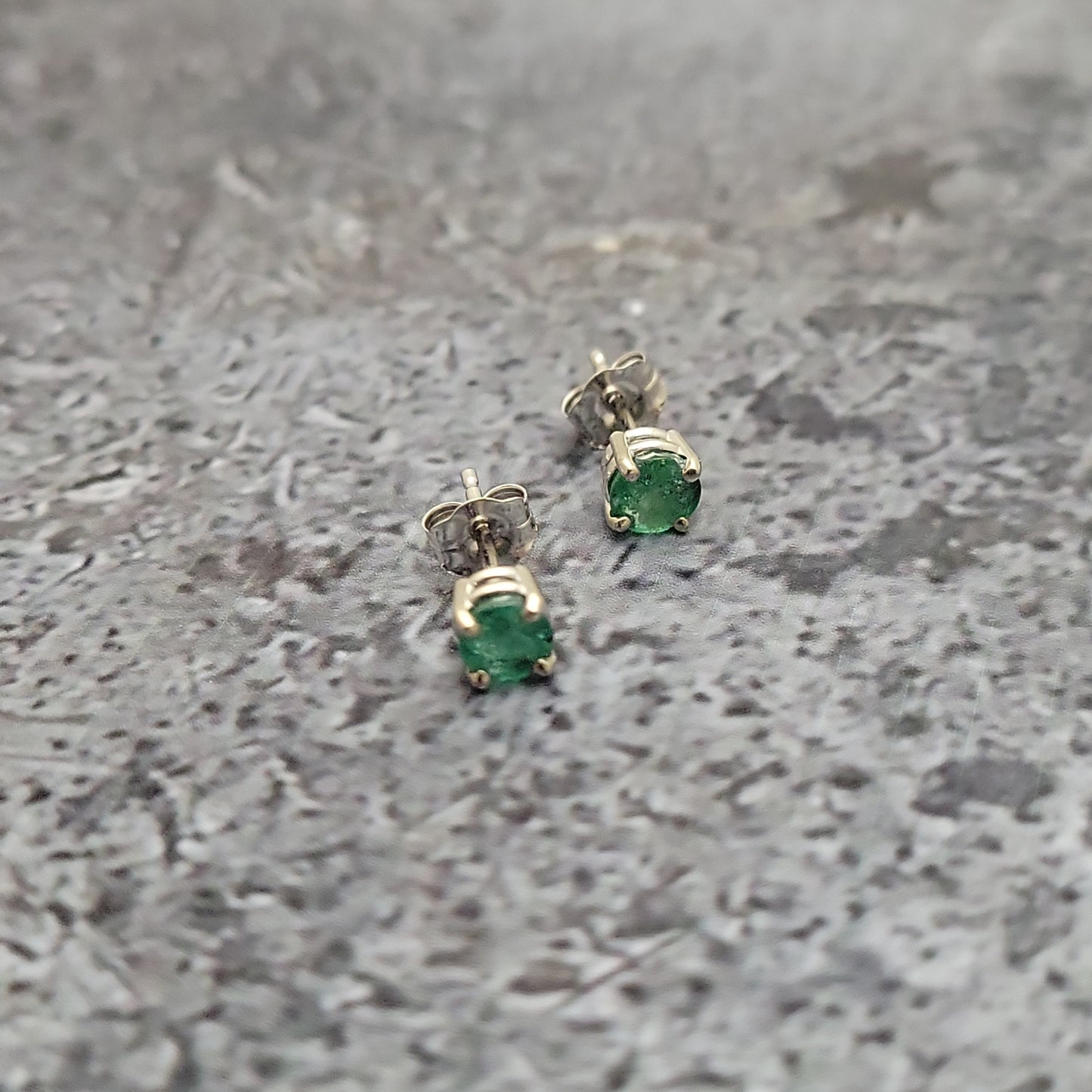 White Gold Emerald Stud Earrings