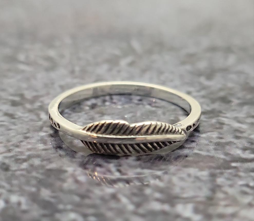 Feather Ring