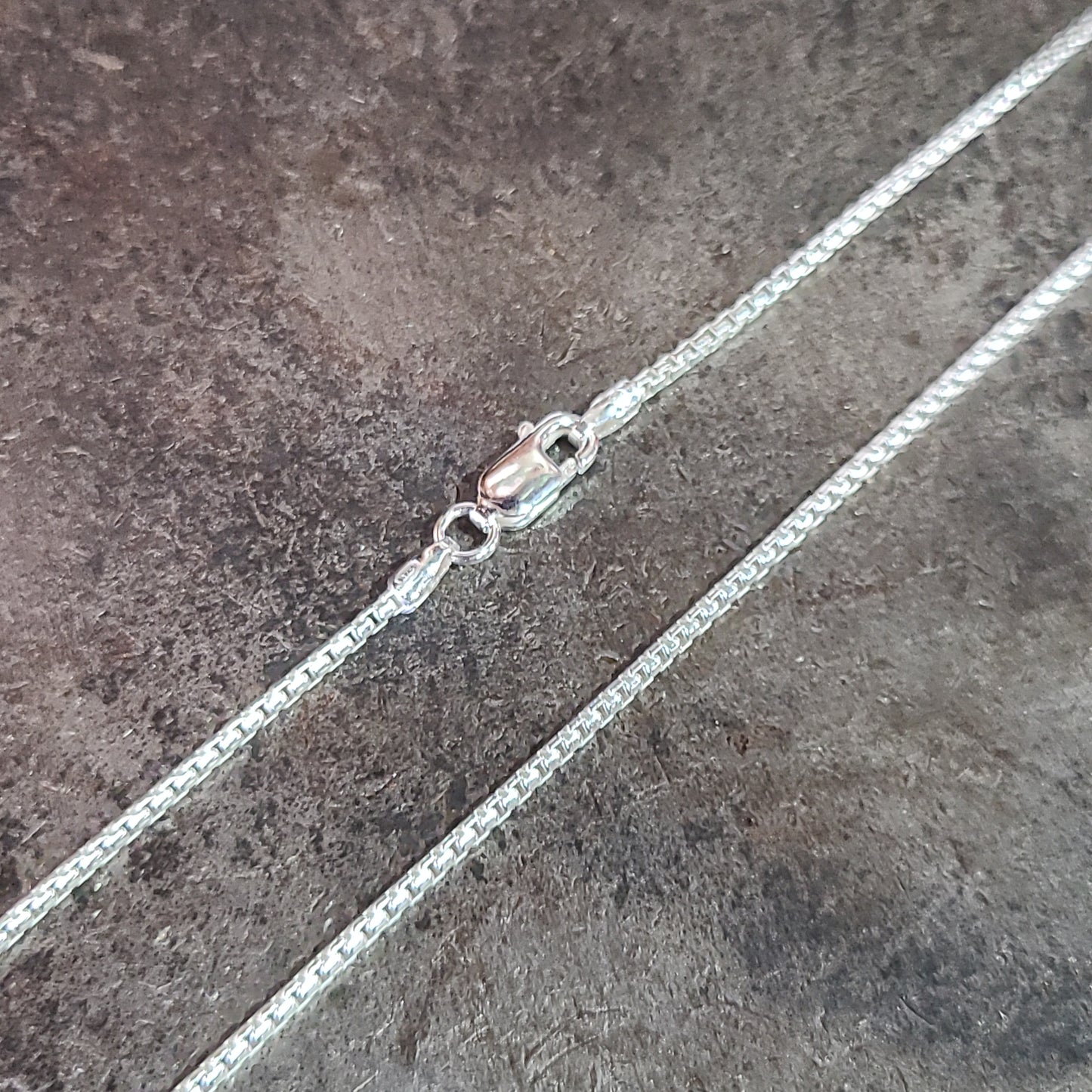 Sterling Rounded Box Chain