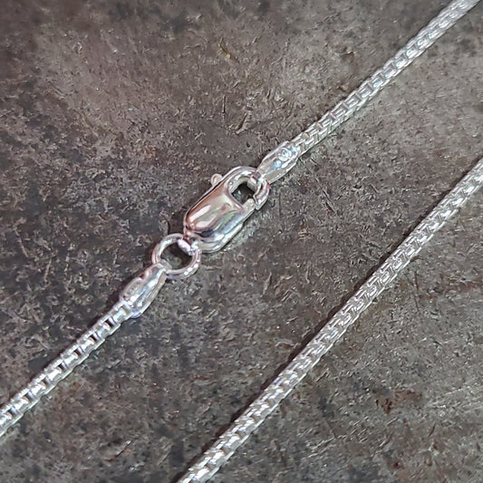 Sterling Rounded Box Chain