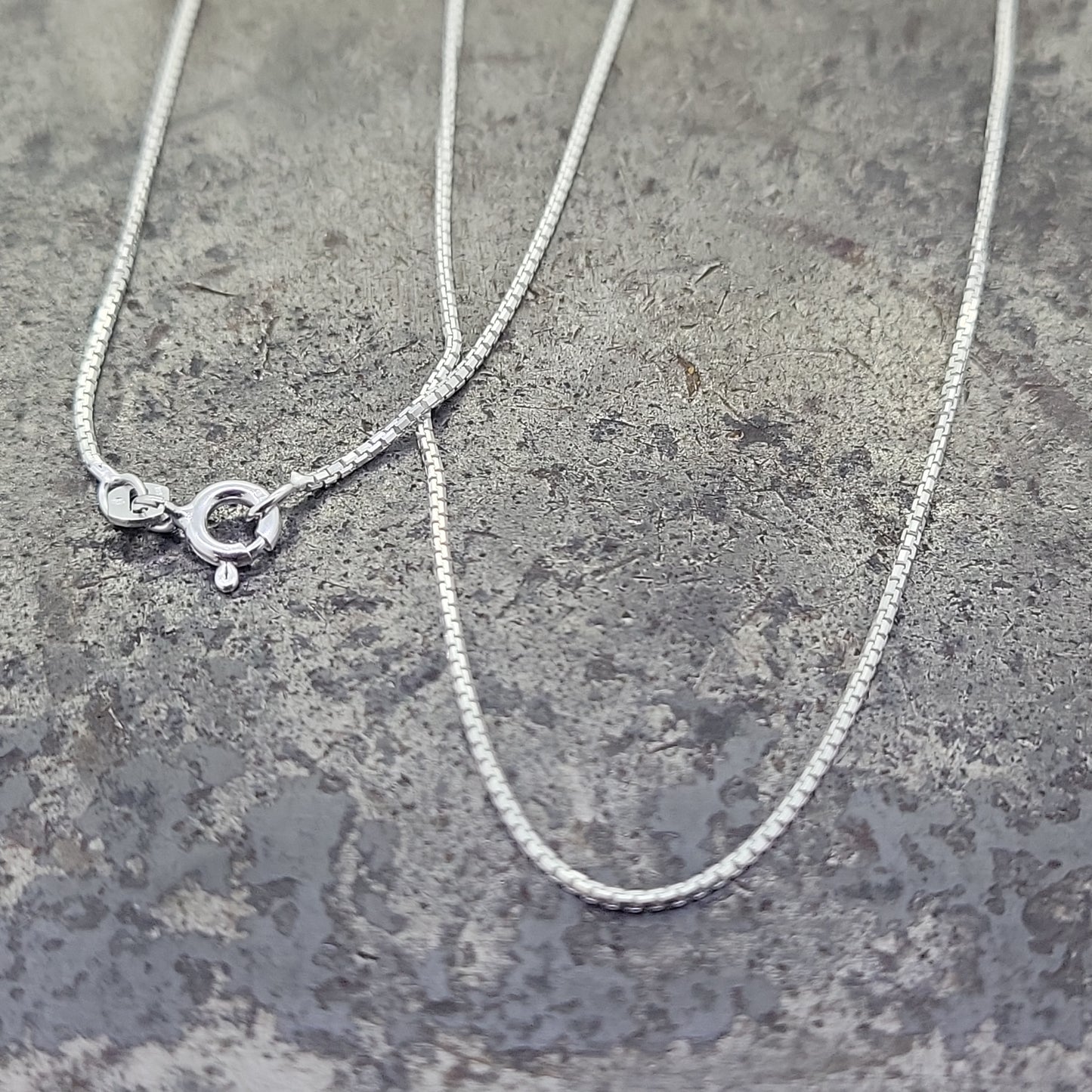 18" Diamond Cut Box Chain