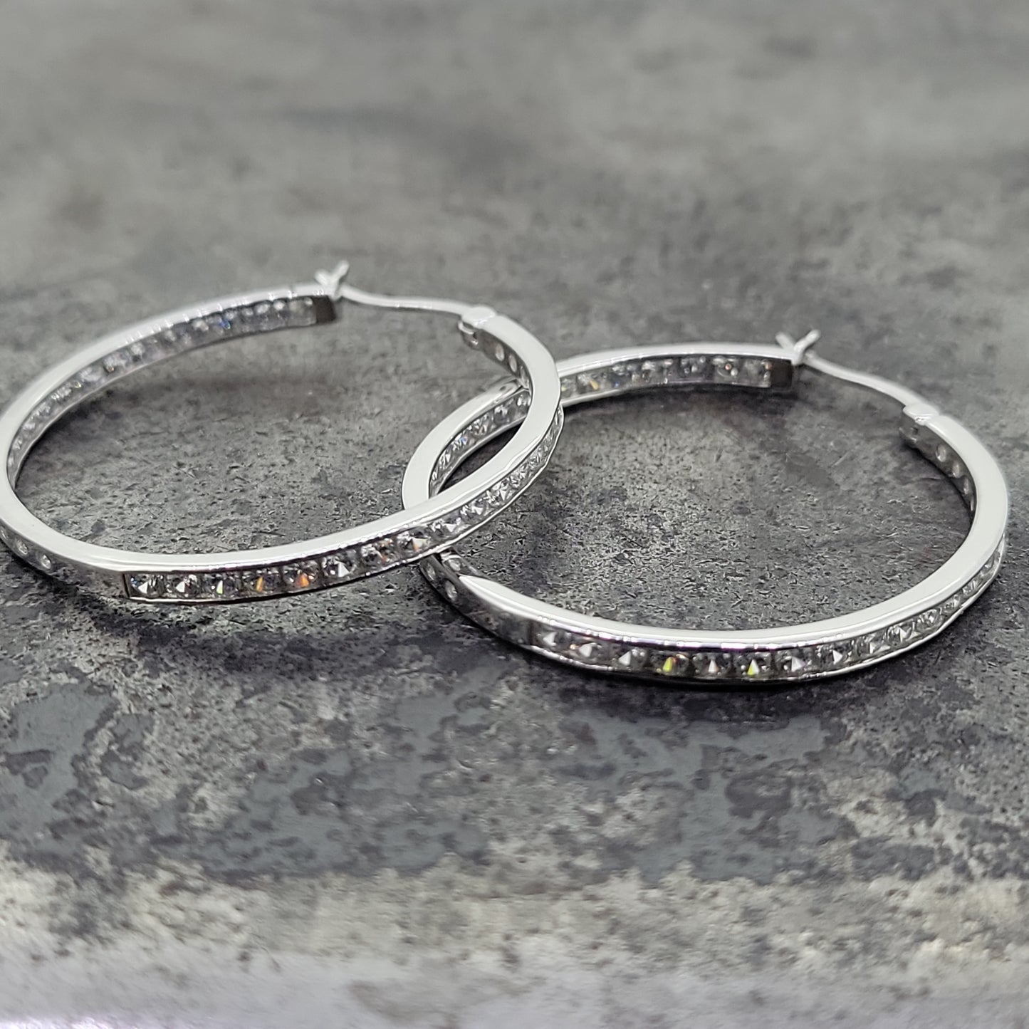 SS CZ Hoop