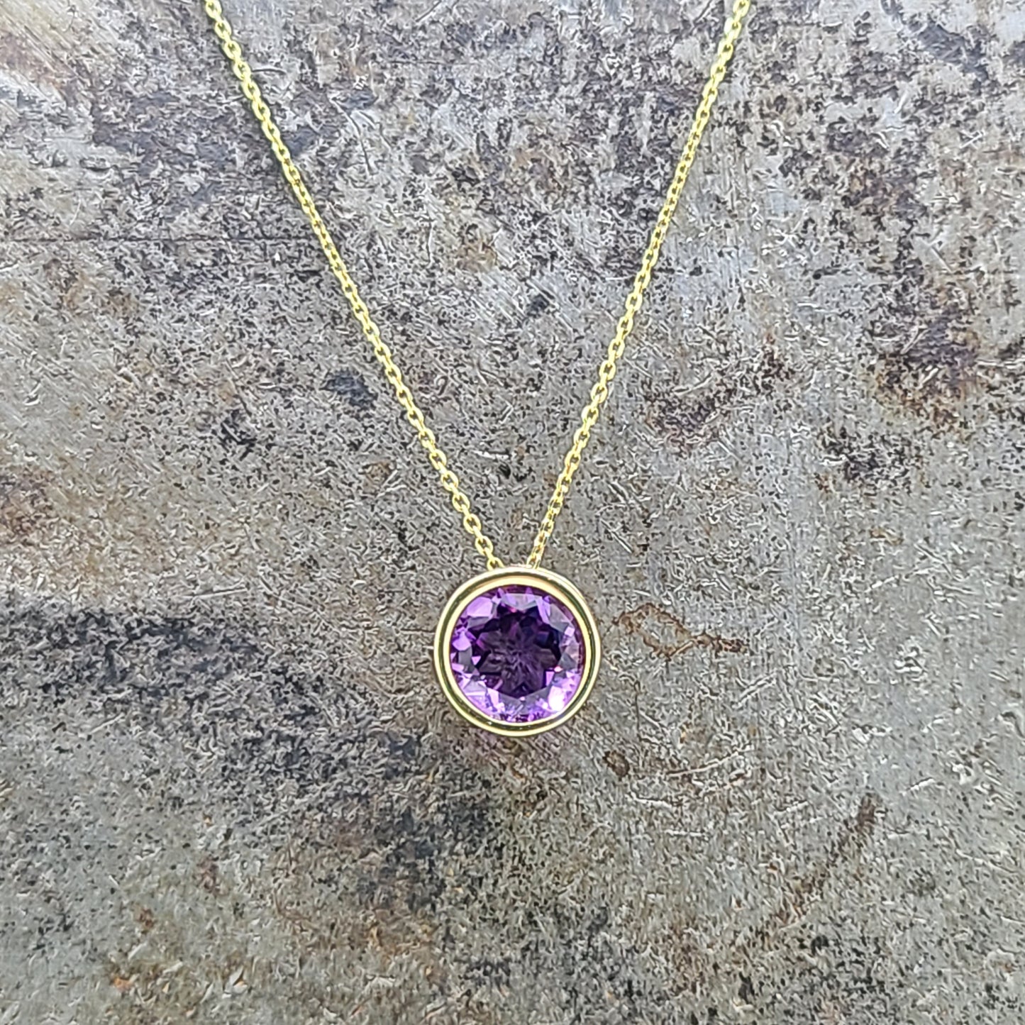 Amethyst Solitaire Slide (slide only)