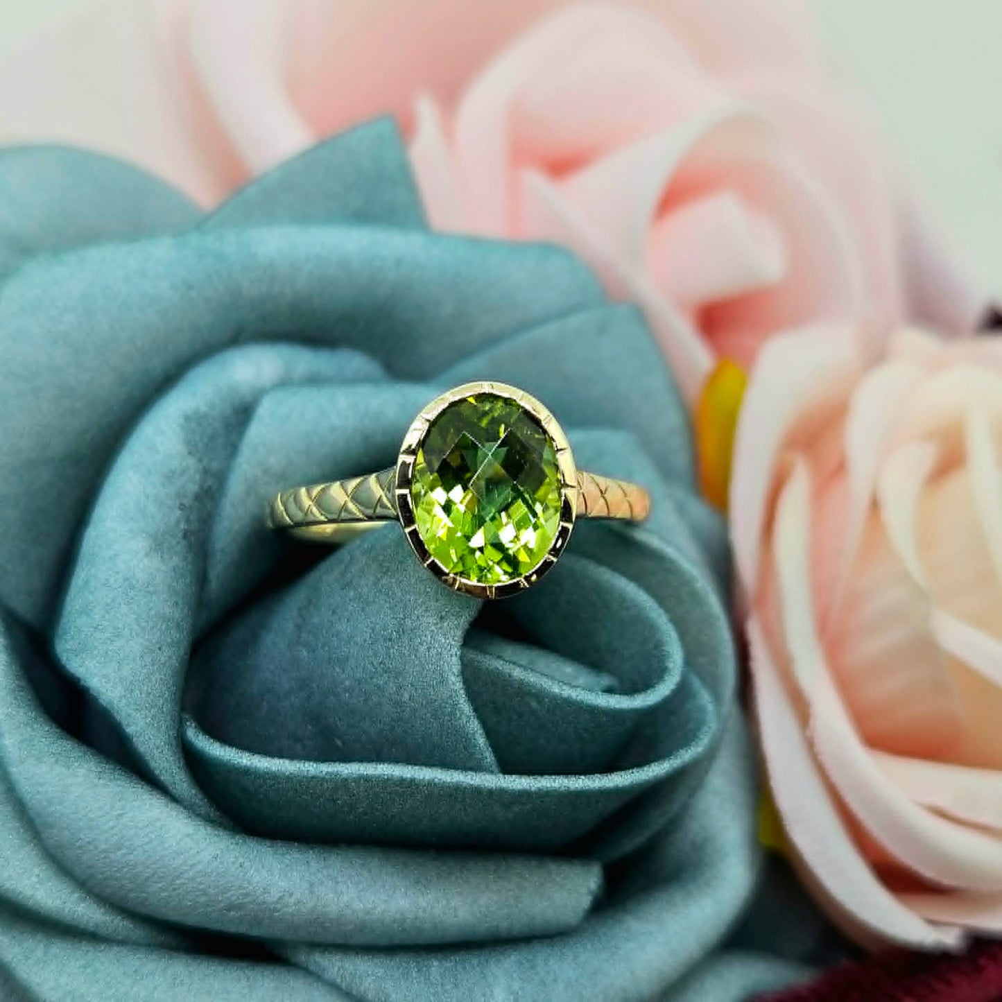 14k Checkerboard Cut Oval Peridot Ring