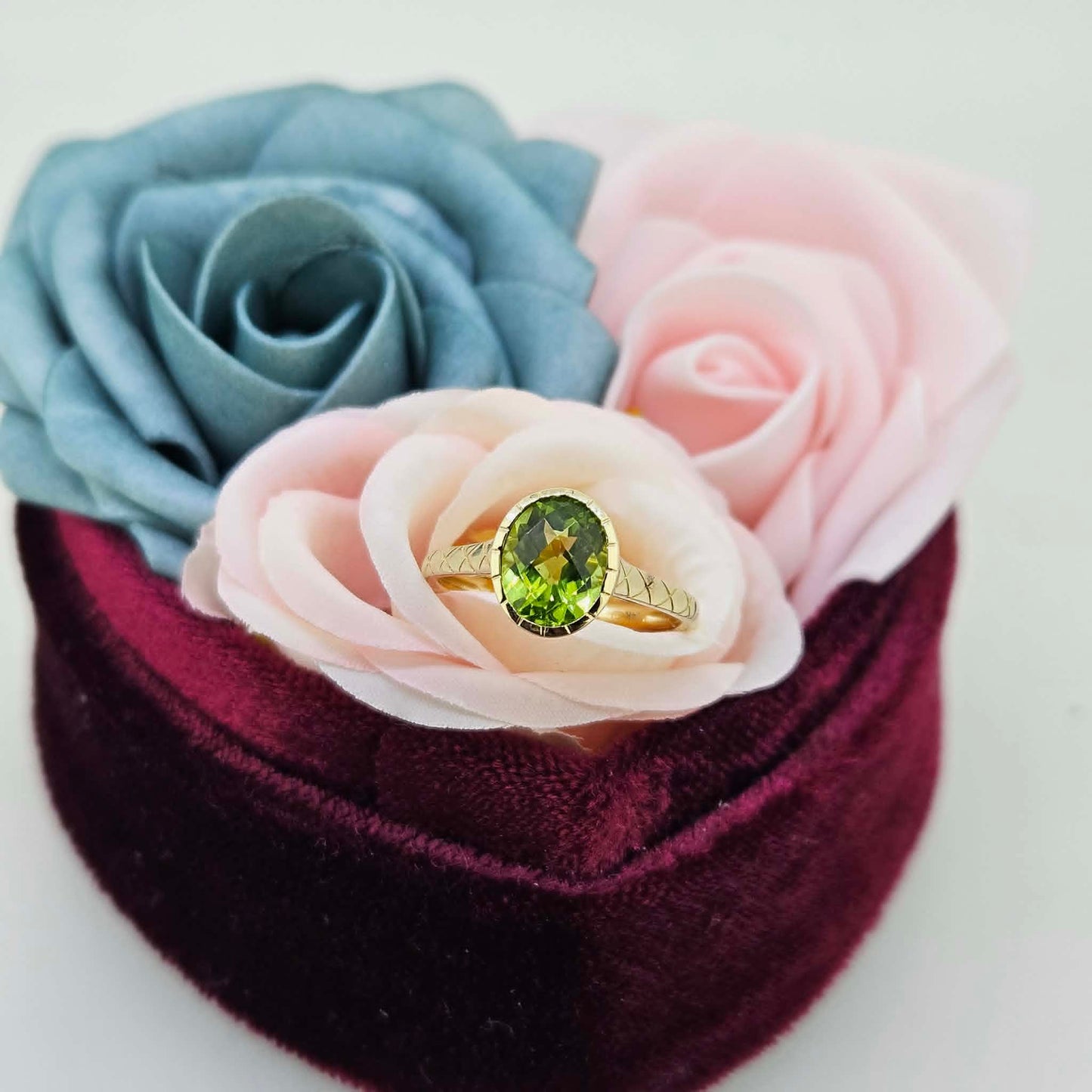14k Checkerboard Cut Oval Peridot Ring