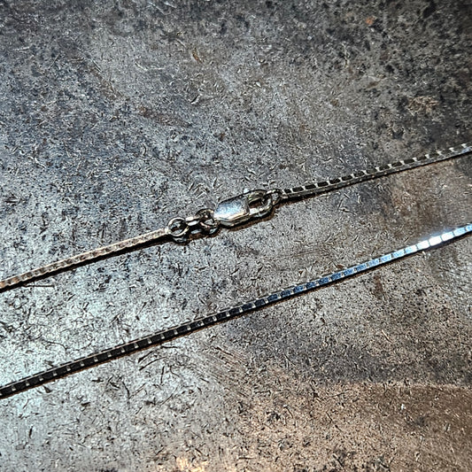 30" Sterling Silver Elongated Box Chain
