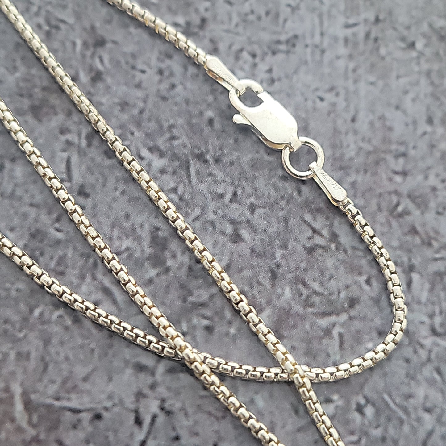 Sterling Rounded Box Chain