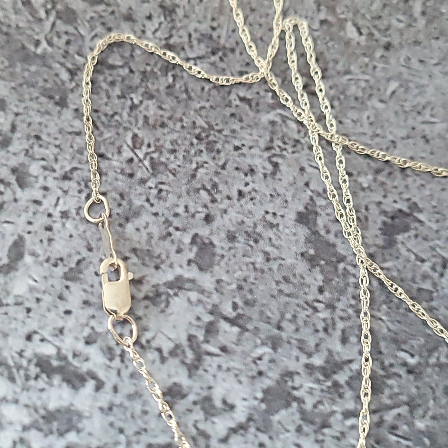 Silver 18'' Pendant Rope Chain