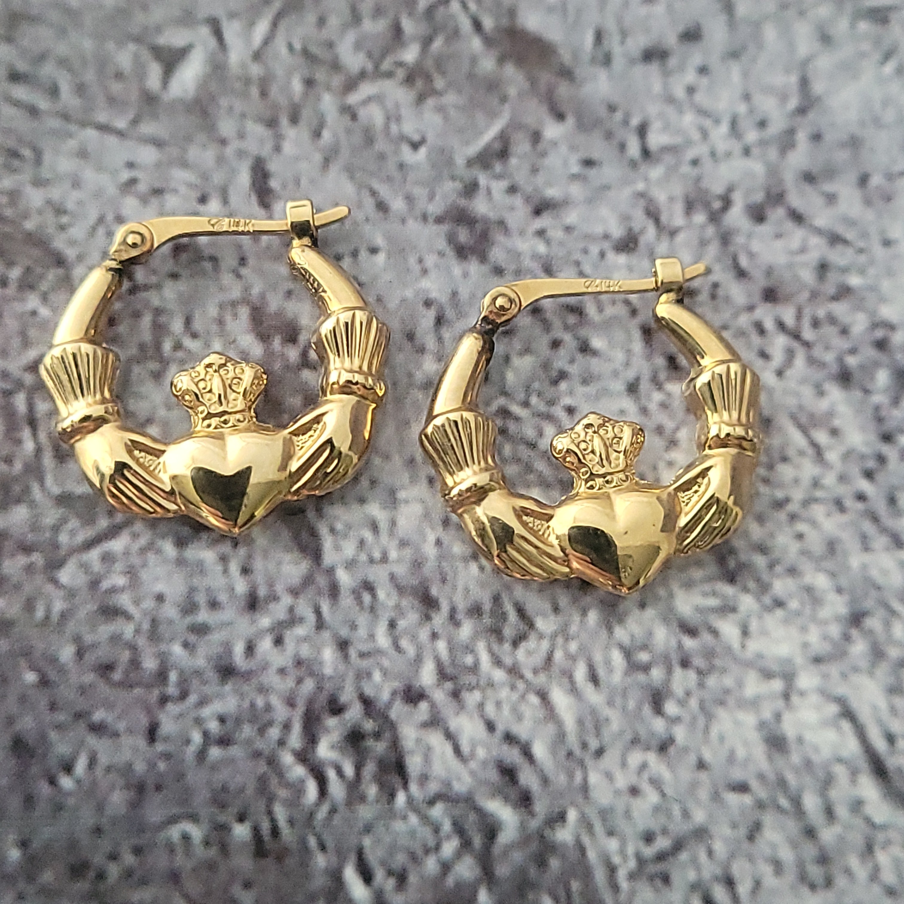 14k claddagh outlet earrings