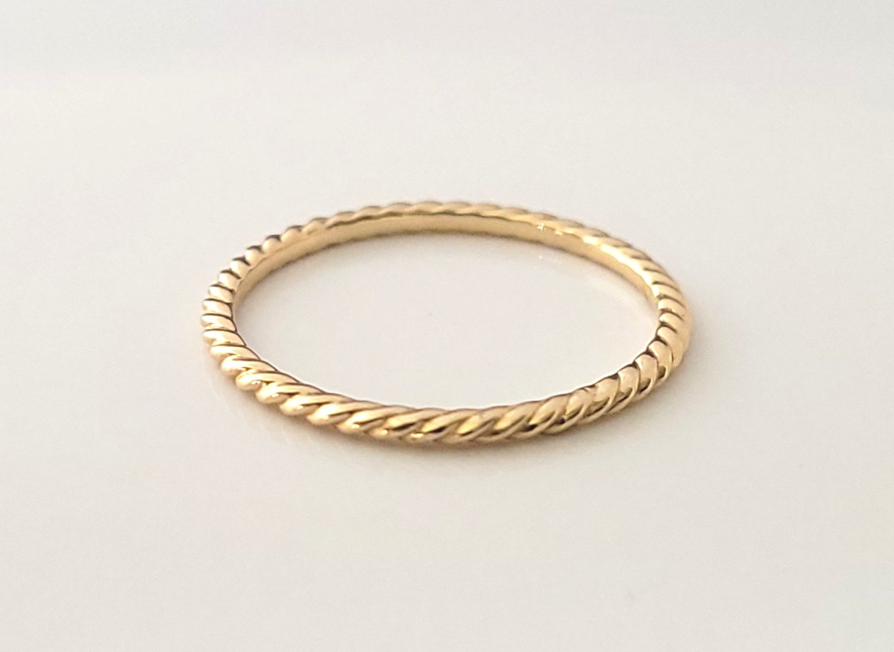Gold Twisted Band
