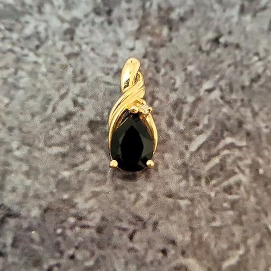 10k Yellow Gold Black Onyx Pendant