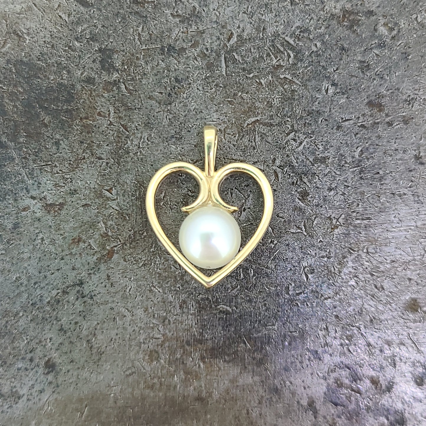 Pearl Heart Pendant