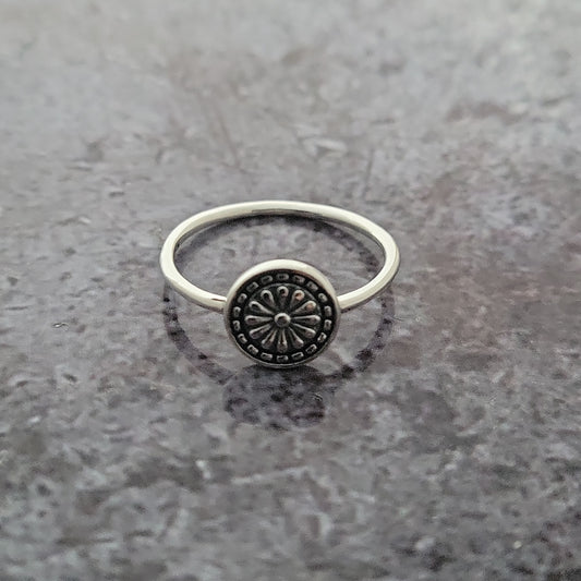 Silver Mandala Ring sz 6.75