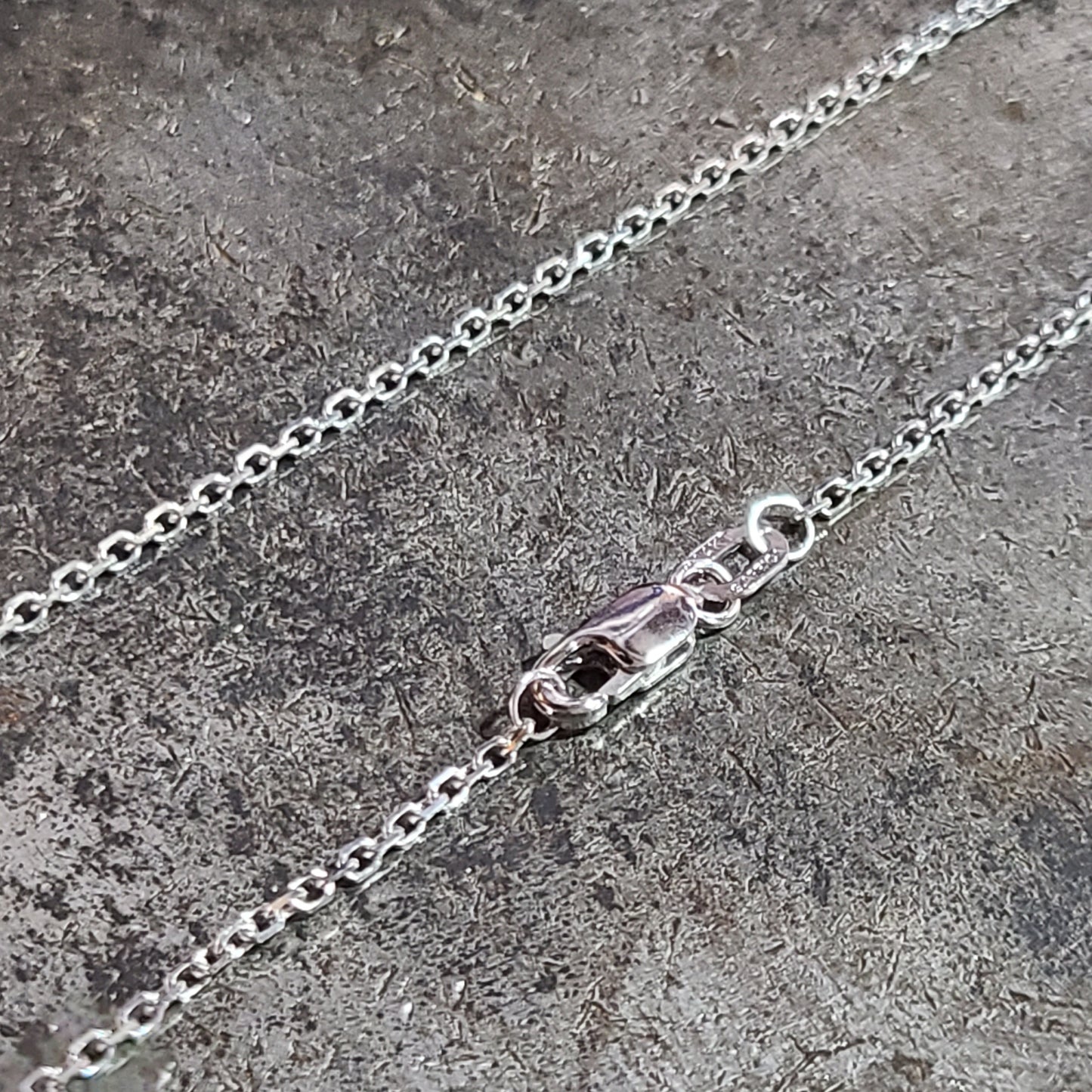18" 14k White Gold Cable Chain