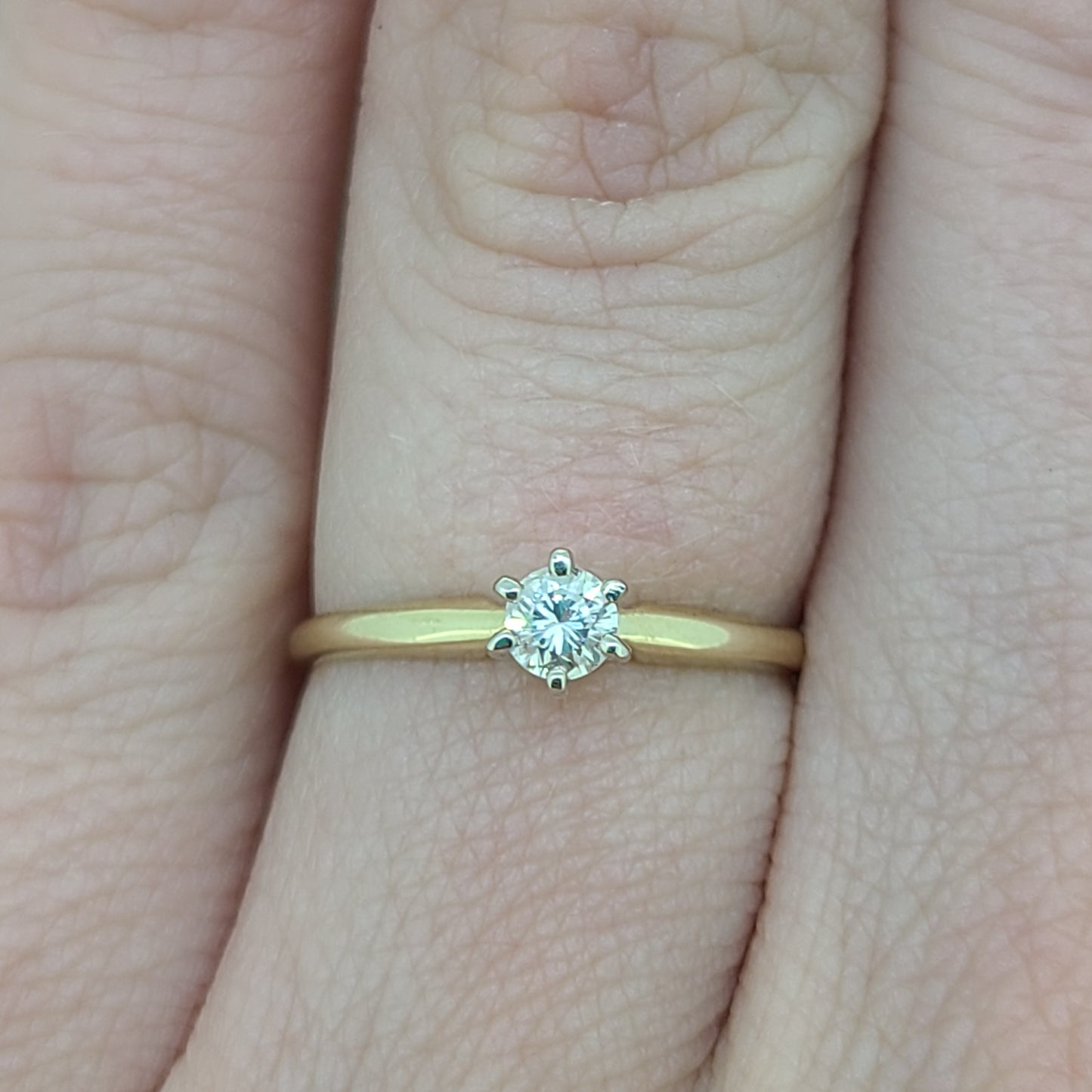 Solitaire Diamond Engagement/Promise Ring