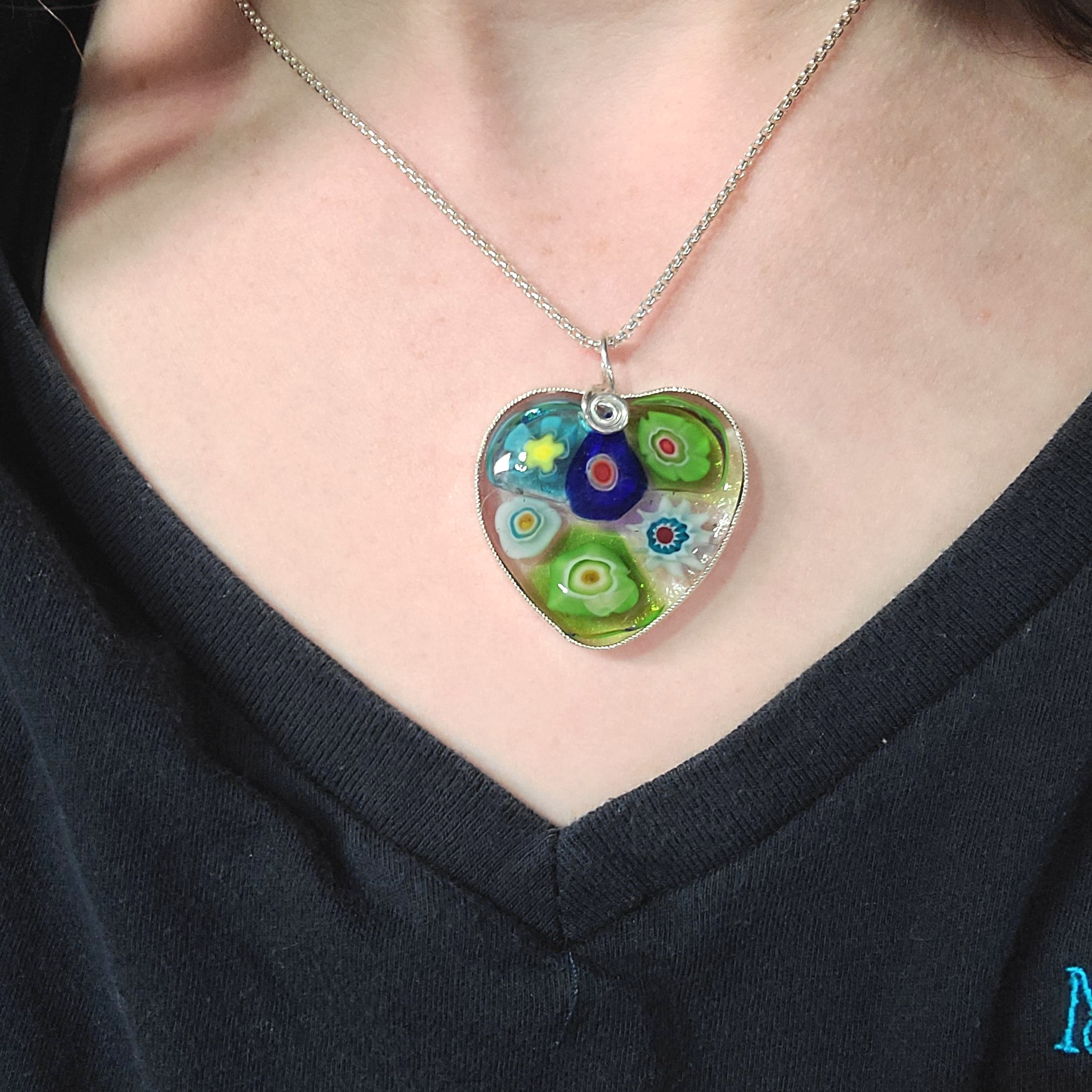 Green and white fused glass pendant necklace – Fired Creations
